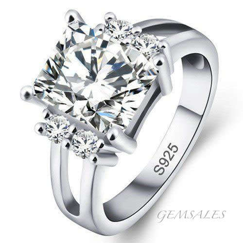 SPECTACULAR 3.79Ct EMERALD CUT SIM DIAMOND CZ*S925 / 18KGP*     SIZE    7.75   -  P 1/2  -  56mm