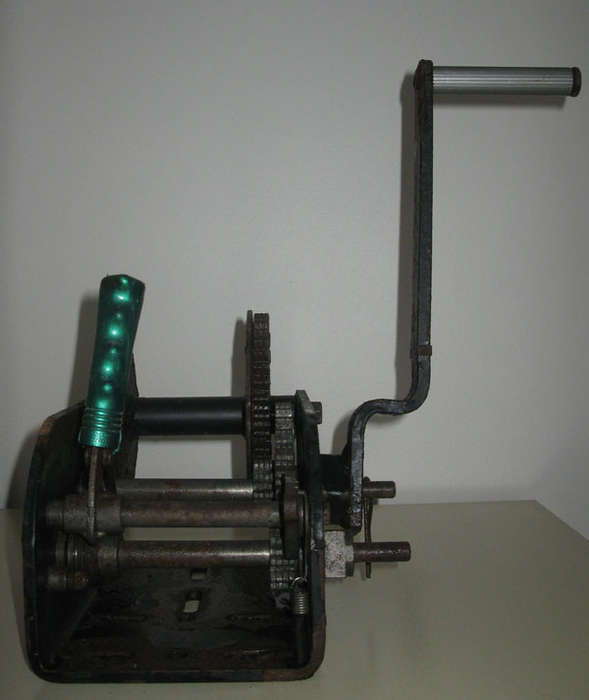 ~HAND WINCH~ VALLEY-MODEL 5410-CAPACITY 2500LBS @@@#CRAZY LOW START#