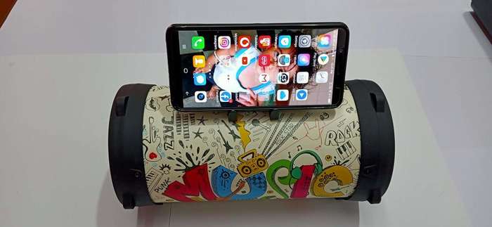 Wireless bluetooth speaker, multifunctional speaker