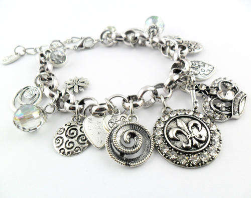 Hot Seller !!! --  Fashion Quality Silver Plated Bracelet
