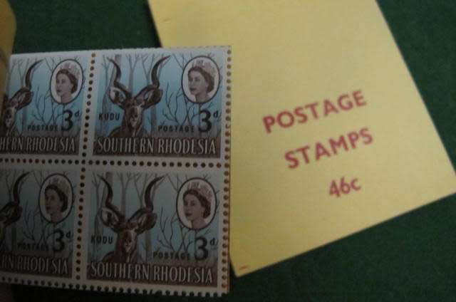 Rhodesia - Southern Rhodesia 4 x 3d and Rhodesia 46 cent booklets