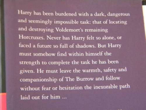 HARRY POTTER AND THE DEATHLY HALLOWS  by J. K. Rowling