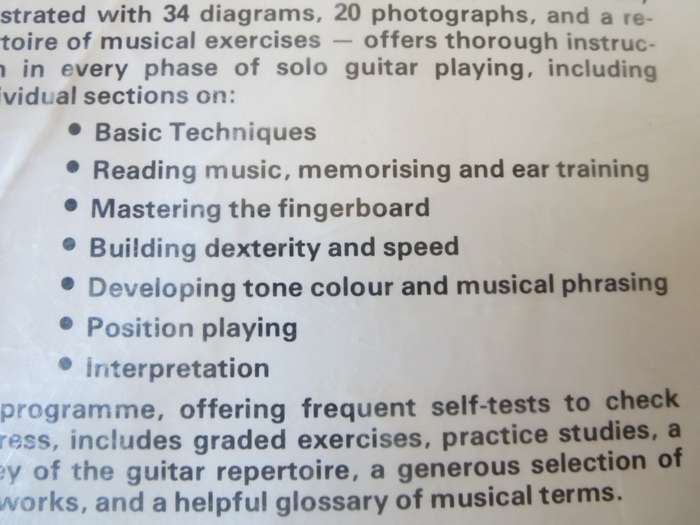 SOLO GUITAR PLAYING by Frederick M. Noad  Complete instructions in techniques of guitar performance