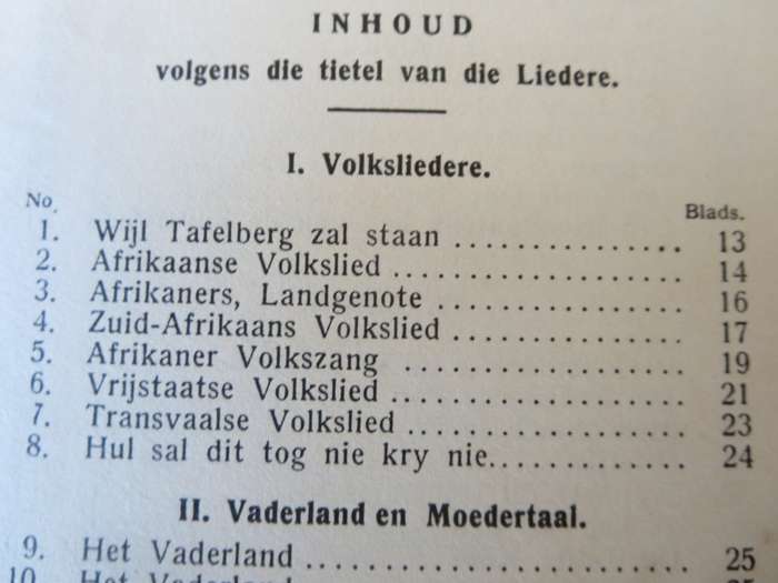 DIE GROOT AFRIKAANSE-HOLLANDSE LIEDERBUNDEL. Byeen versamel en gerangskik deur Joan van Niekerk  (P)