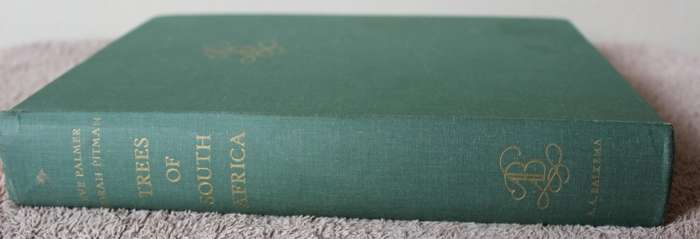 TREES OF SOUTH AFRICA by Eve Palmer and Norah Pitman.     (W)