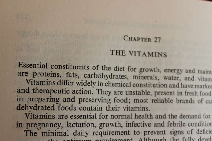 ACTIONS AND USES OF DRUGS by Norman Sapeika. (All who need info on drugs)   (W)