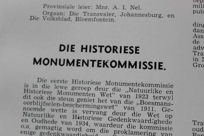 DIE AFRIKANER-PERSONEREGISTER 1942.    (P)