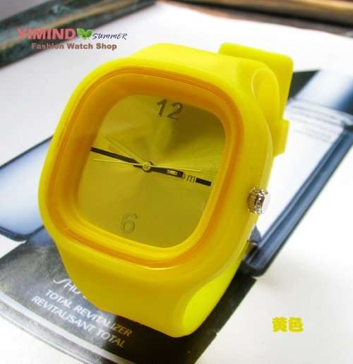 silicone sport  Wrist quartz Watch Fashion Unisex YELLOW