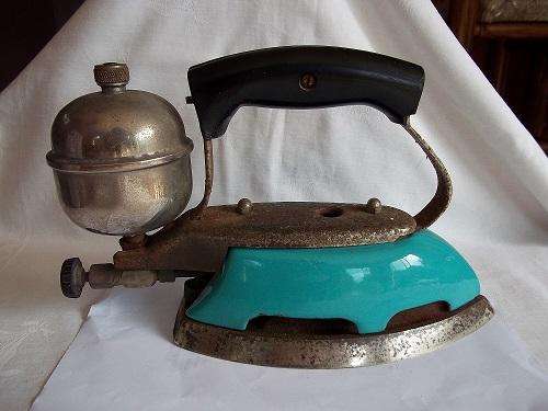 Vintage Coleman kerosene iron - made in Canada