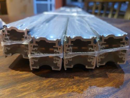 Nordic 4 Wire square light track 1m