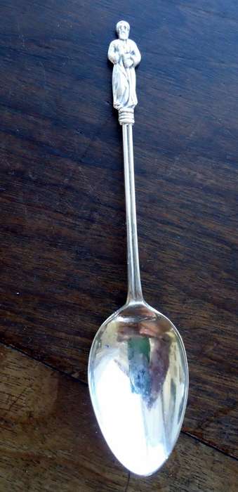 COLLECTABLE STERLING SILVER APOSTEL SPOON, BIRMINGHAM