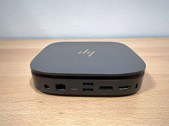 HP Elite Slice Mini Desktop  Core i5 6500T 8GB Ram 256GB SSD