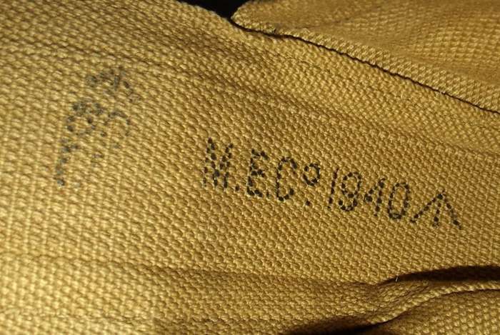 WW2 Lewis Gun Circular Ammo  Magazine Webbing Carrier Dated 1940