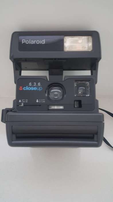 VINTAGE POLAROID INSTANT CAMERA