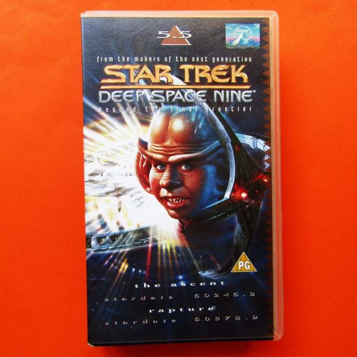 Star Trek: Deep Space Nine - VHS Video Tape (1997)