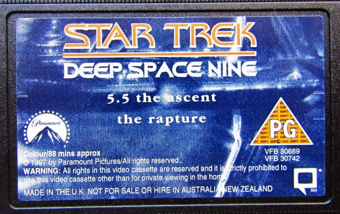 Star Trek: Deep Space Nine - VHS Video Tape (1997)