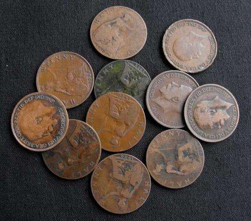 LOT OF 11 BRITISH 1/2 PENNY 1917-1928 COINS