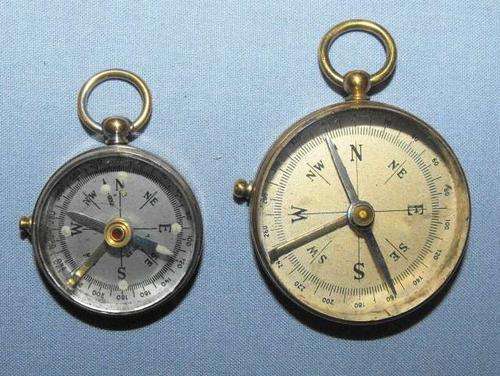 2 OLD BRASS COMPASSES