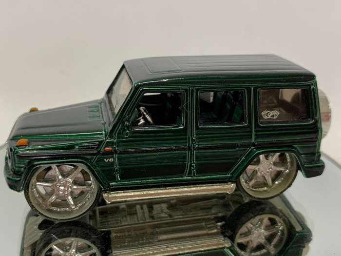 Maisto Playerz Mercedes Benz G Class Die Cast Collectible