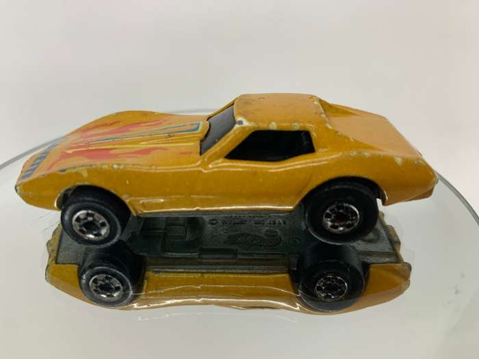 1975 Hot Wheels Corvette Yellow Orange Metal Flake Hot Rod Flames Malaysia