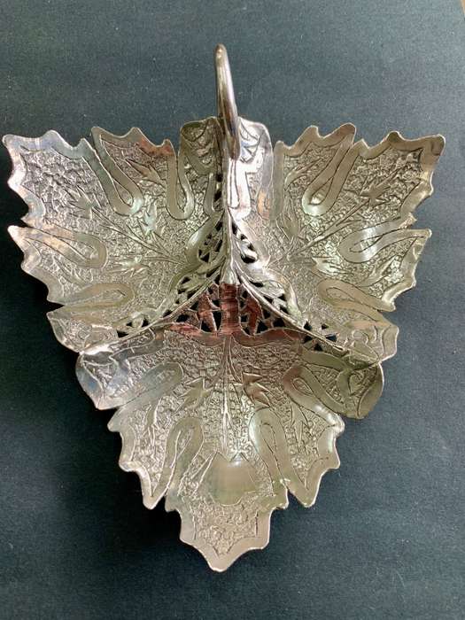 Kashmir Silver Chinar Leaf Shaped Dish