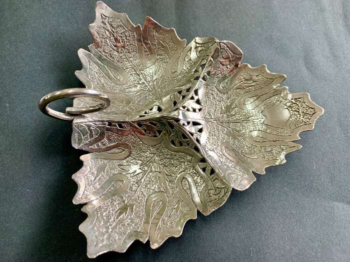 Kashmir Silver Chinar Leaf Shaped Dish