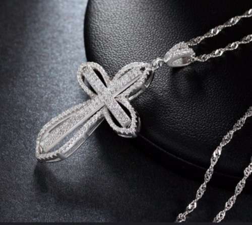 exquisite s925 swarovski crystal cross necklace
