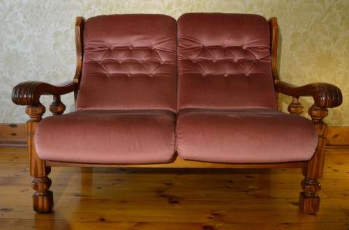 Grafton Everest lounge suite
