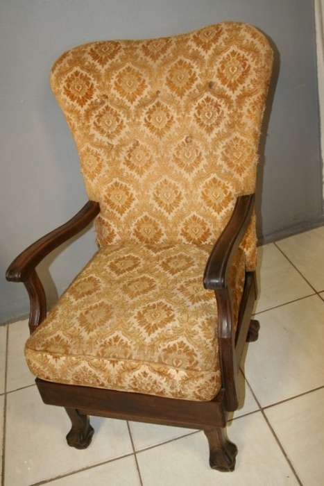 2 WONDERFUL VINTAGE ROCKING CHAIRS - GORGEOUS IN A SUN ROOM OR ON A PATIO!!!Bid/chair