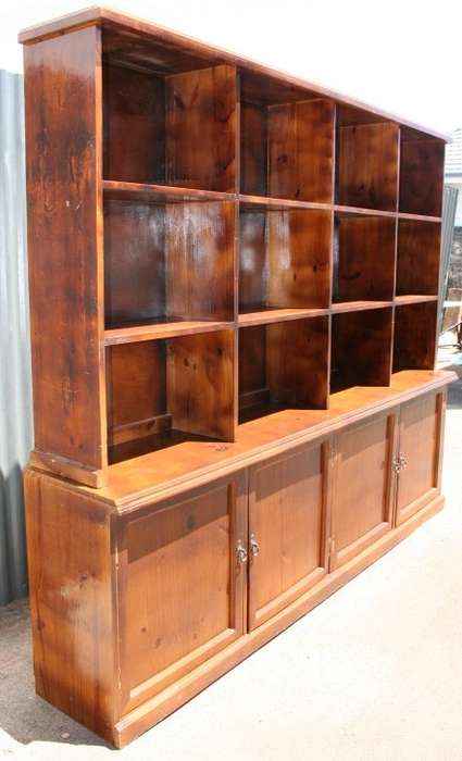 A STUNNING LARGE CABINET w/ 2 GOOD SIZE CUPBOARDS AND LOADS OF SPACE. GORGEOUS!!!