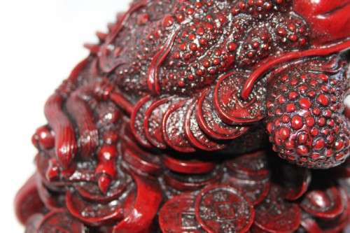AN INCREDIBLE (LARGE) CHINESE MYTHOLOGICAL "MONEY FROG" IN A TRADITIONAL RED LACQUERED FINISH