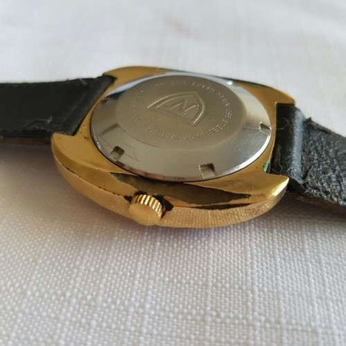 A STUNNING 1970's VINTAGE SWISS MADE "NIVADA" COMPENSAMATIC AUTOMATIC 21 JEWEL GENTS WATCH