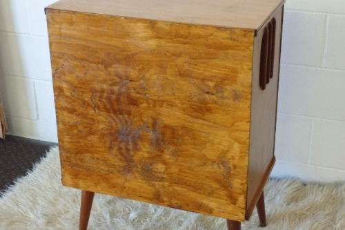 A stunning vintage/ antique? radiogram cabinet with beautiful period style detailing