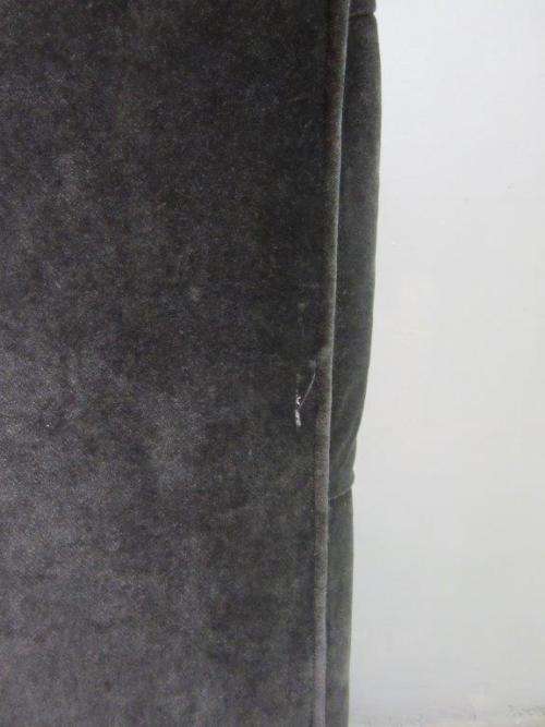 **RS17** A marvellous skirted Parson's chair w/ a button back and beautiful upholstery