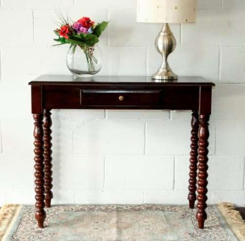A beautiful and stylish single-drawer console/ hall table with gorgeous turned "bobbin" legs