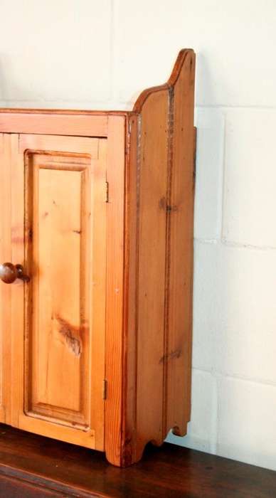 Gorgeous vintage solid Oregon double-door bathroom/ medicine/ vanity wall cabinet - RS17Sale