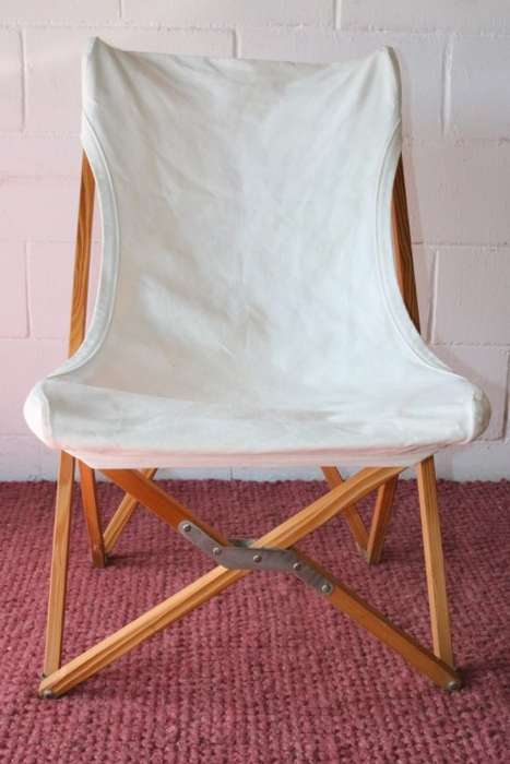 A fantastic modern "Tripolina Butterfly" folding chair w a removable slipcover - stylish & practical