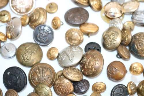 A massive JOB LOT of assorted tunic buttons of various sizes - over 200 buttons!! | RS17Sale