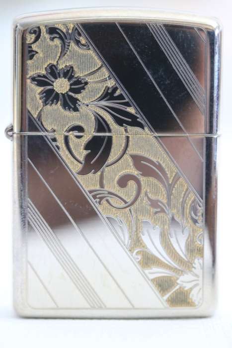 An amazing original Silver Plated Zippo limited edition floral design UNUSED lighter - stunning!