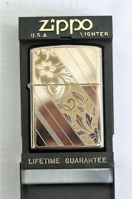 An amazing original Silver Plated Zippo limited edition floral design UNUSED lighter - stunning!