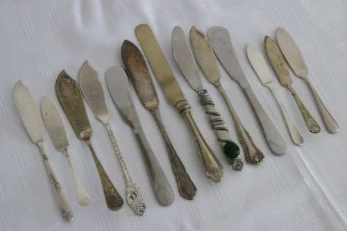 Awesome collection of 13x assorted vintage speciality knives incl. pate, butter, cheese - RS17Sale
