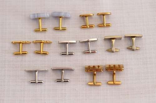 **RS17** A collection of 7x assorted vintage gents cuff link sets incl silver & gold plated sets