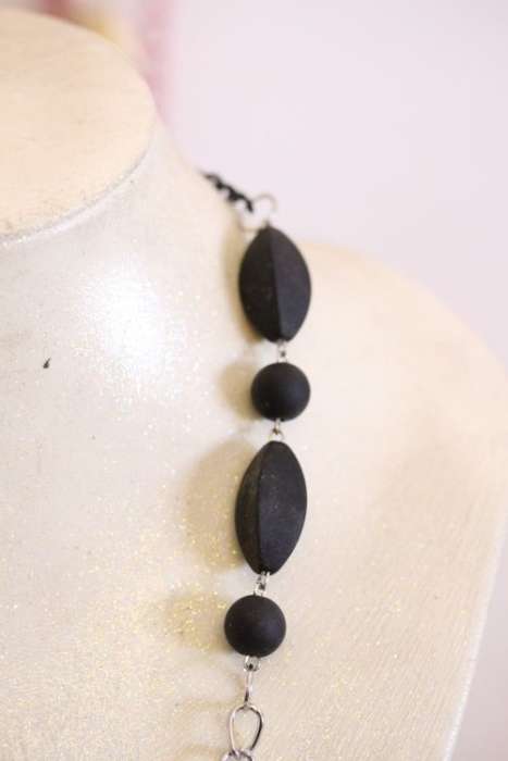 **RS17** An gorgeous collection of 5x assorted ladies beaded necklaces in great condition