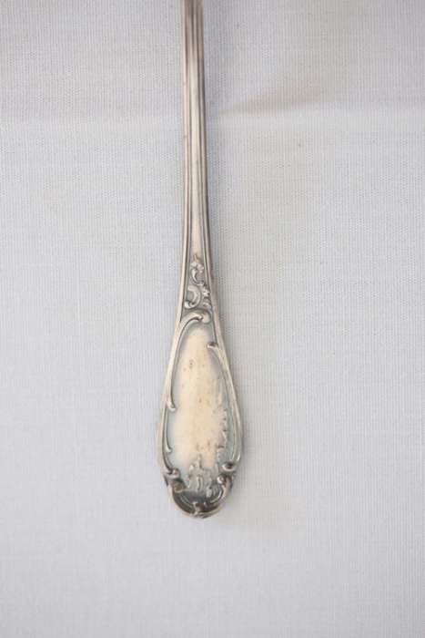 A beautiful vintage (boxed) German made "Wilkens" 90 silver plated gravy ladle and meat fork set