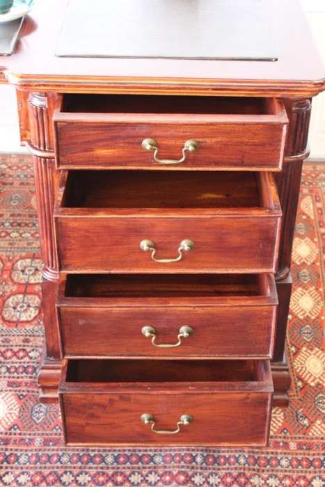A magnificent vintage Georgian-style Rosewood 10-drawer partners desk w carved detailing - STUNNING!