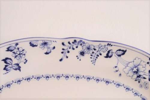 A stunning original Japanese Noritake "Primachina" collection Fair Wind pattern blue & white platter