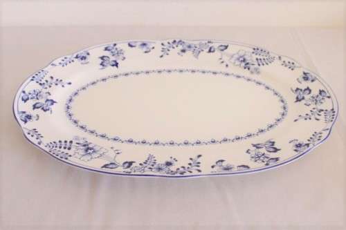 A stunning original Japanese Noritake "Primachina" collection Fair Wind pattern blue & white platter