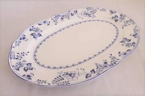 A stunning original Japanese Noritake "Primachina" collection Fair Wind pattern blue & white platter