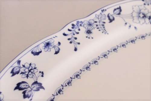 A stunning original Japanese Noritake "Primachina" collection Fair Wind pattern blue & white platter