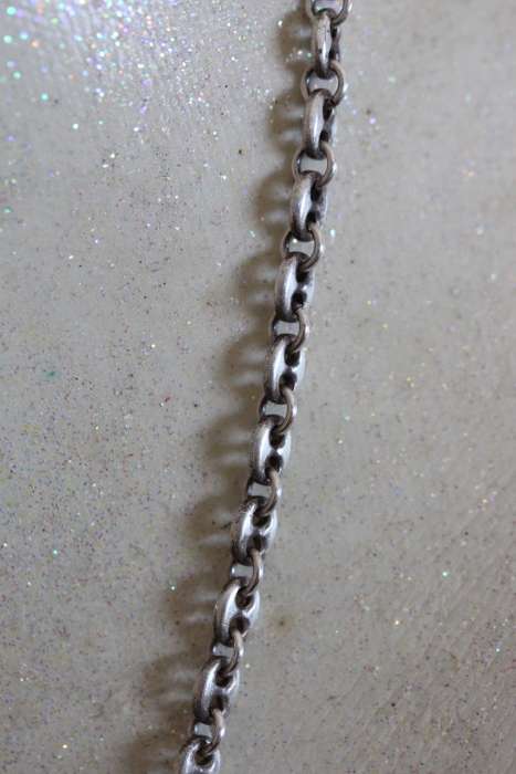 A wonderful sterling silver unisex chain with a beautiful design in stunning condition